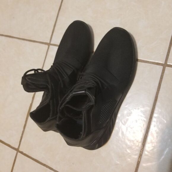Unbranded Other - Men's Black Sneakers